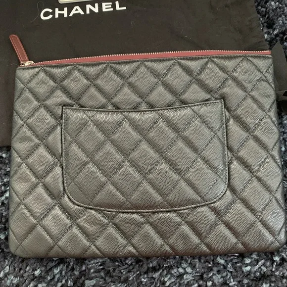 Chanel classic caviar clutch pouch - Picture 2 of 10
